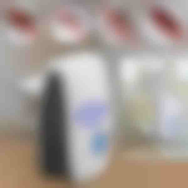 Repelente ultrassônico de pragas - 100m², 22-65 KHz, seguro para animais de estimação | BUGBUSTER